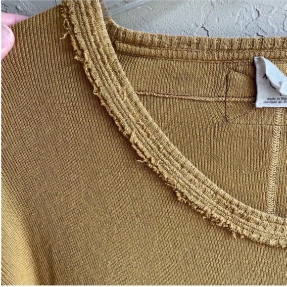 Free People We The Free Colby Long Sleeve Top L Mustard Gold Boho Oversized - Picture 7 of 11